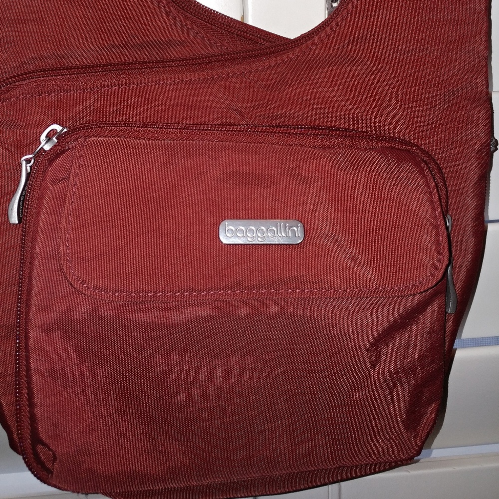 Baggallini purse